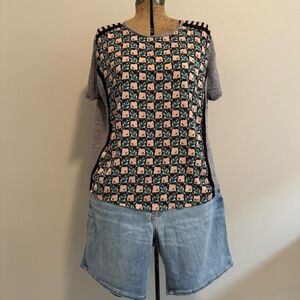 Scotch & Soda Grey and Floral Blouse T-Shirt Women's XL